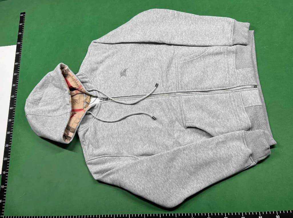 BURBERRY ZIP UP (2 COLOURWAYS) - KakoBuy Spreadsheet