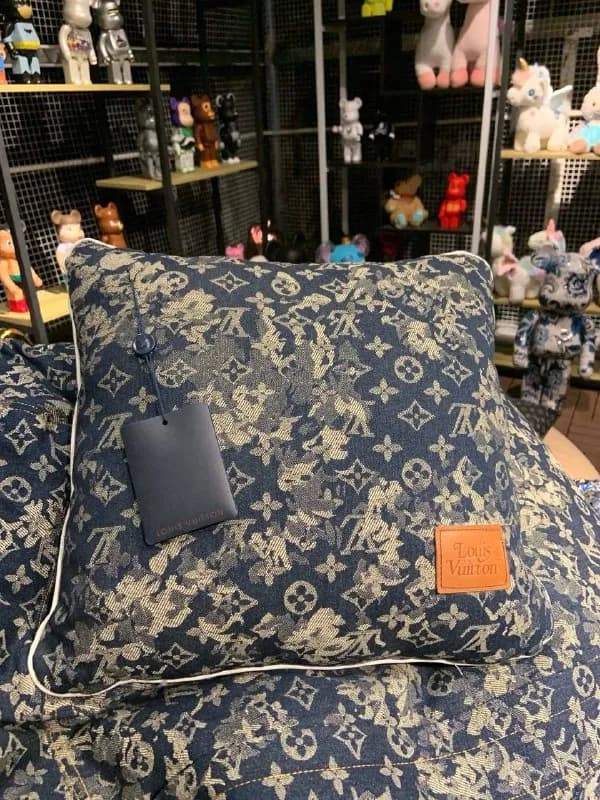 Lv Pillow - KakoBuy Spreadsheet