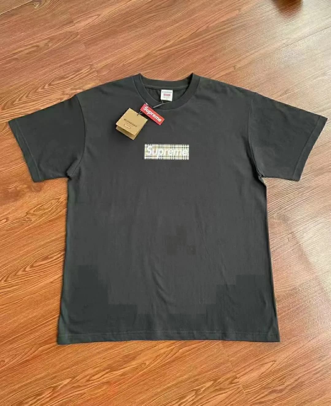 Burberry X SUPREME BOX LOGO - KakoBuy Spreadsheet