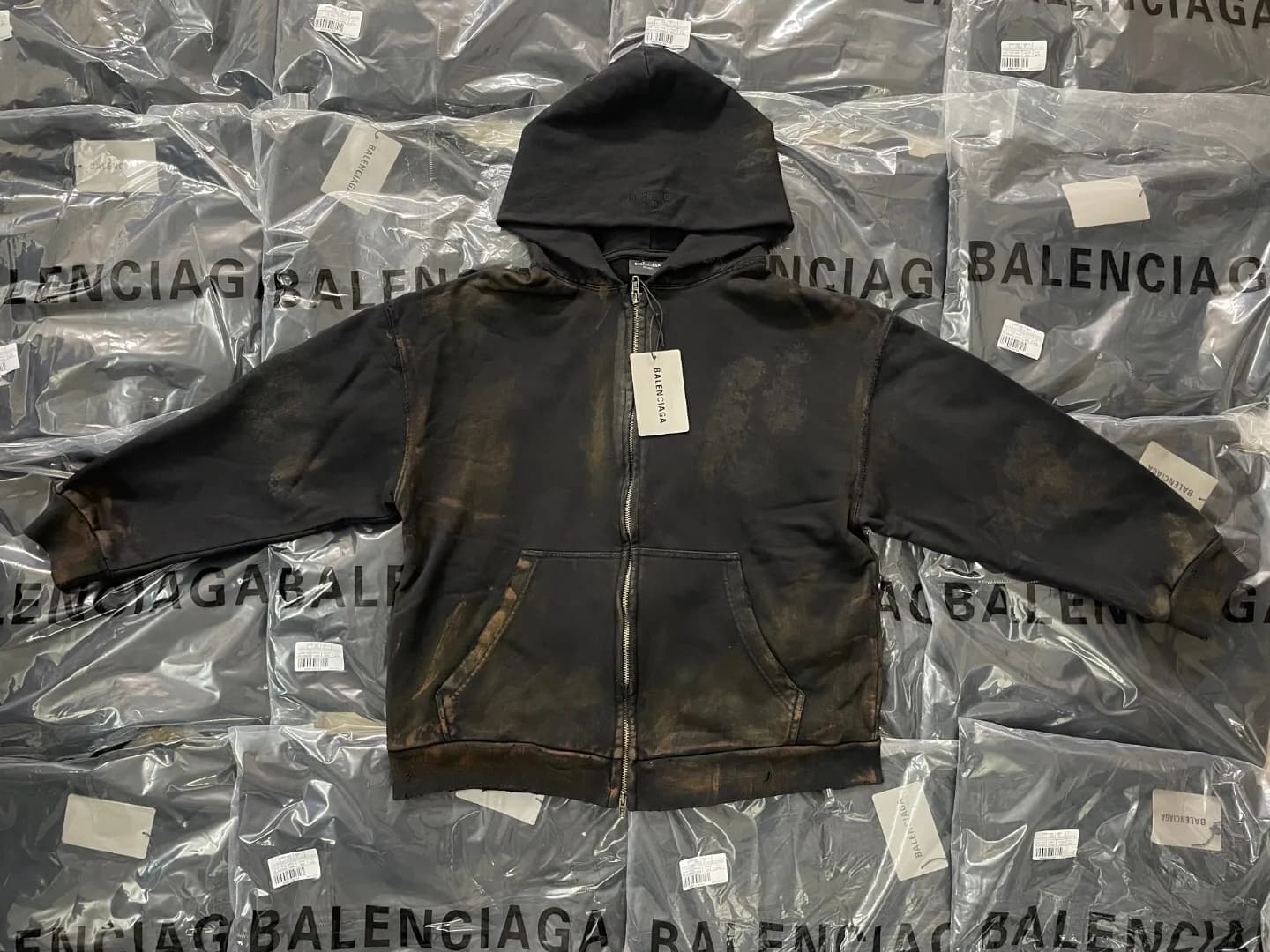 Balenciaga Mud Zip Up Hoodie - KakoBuy Spreadsheet