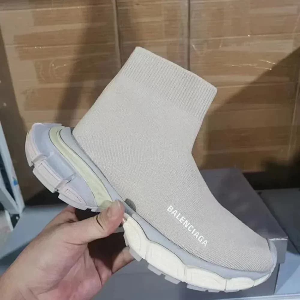 Balenciaga Speed Runners Beige - KakoBuy Spreadsheet