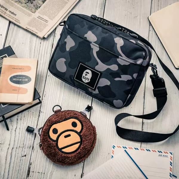 Japanese magazine appendix trendy brand new black camouflage shoulder messenger bag monkey head sundries coin purse two-piece set - KakoBuy Spreadsheet