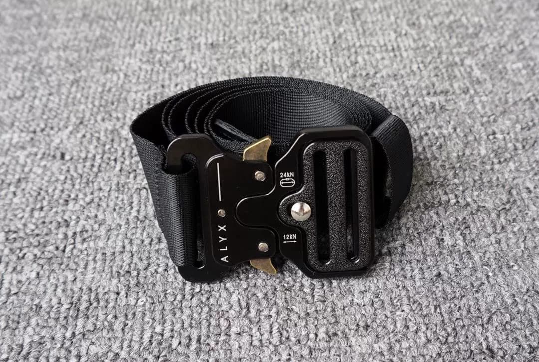 ALYX men and women couple belt 1017 9SM Youth High Street all-match Tactical function metal buckle canvas belt tide