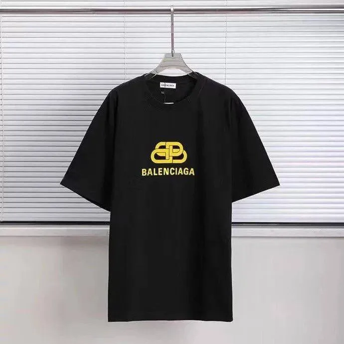 Balenciaga  T-shirt